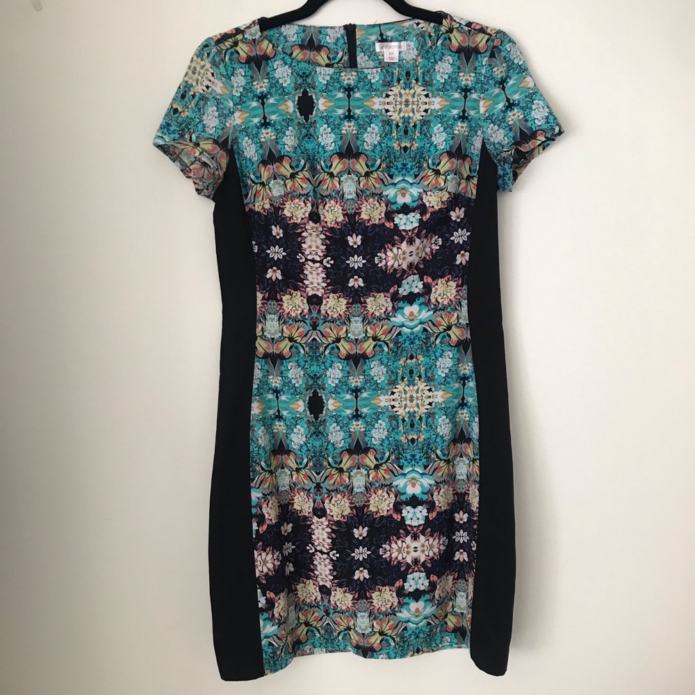 Like New! Xhilaration S/P Short Sleeve Multicolor Floral Sheath Dress